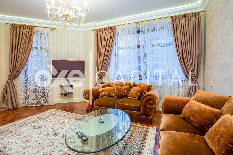 Сдаётся 2-комнатная квартира, 92 м²