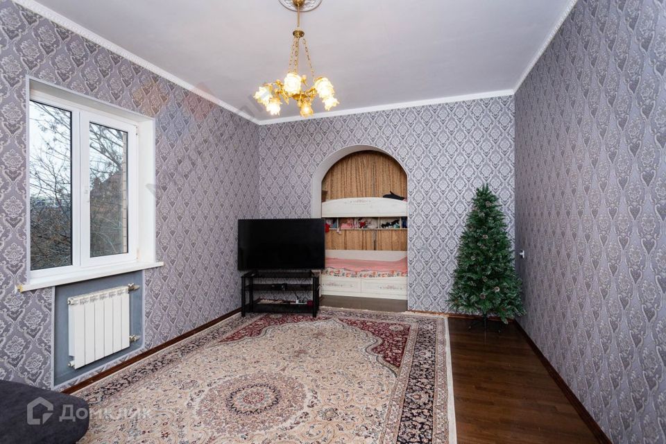 Продаётся 2-комнатная квартира, 63.8 м²