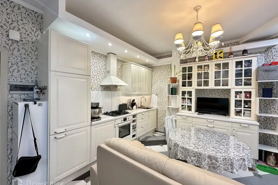 Продаётся 3-комнатная квартира, 46.4 м²