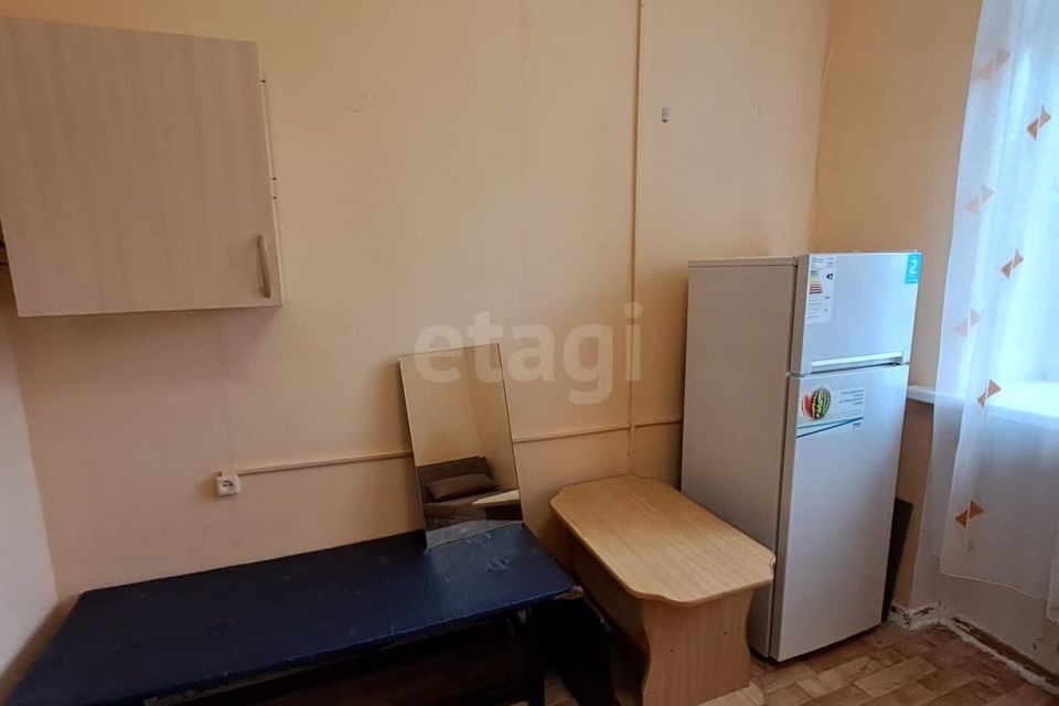 Продаётся комната в 1-комн. квартире, 9 м²