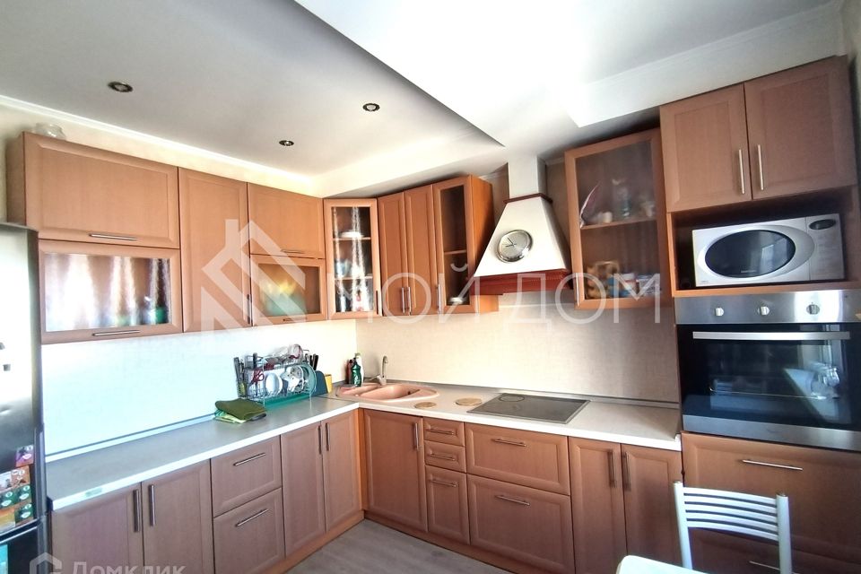Продаётся 2-комнатная квартира, 74.8 м²