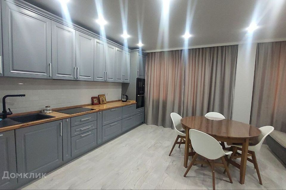 Продаётся 3-комнатная квартира, 75.6 м²