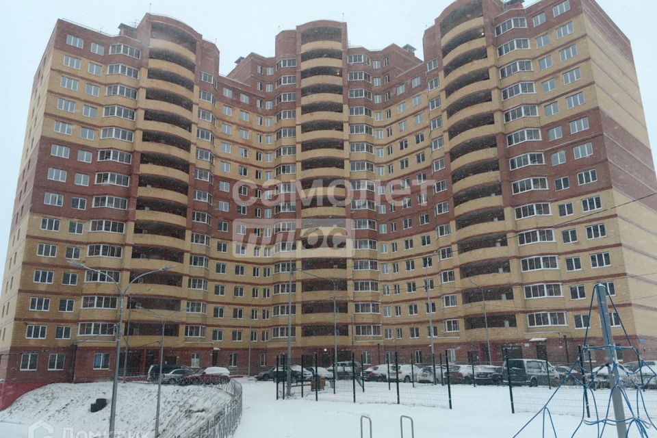 Продаётся 2-комнатная квартира, 68.2 м²