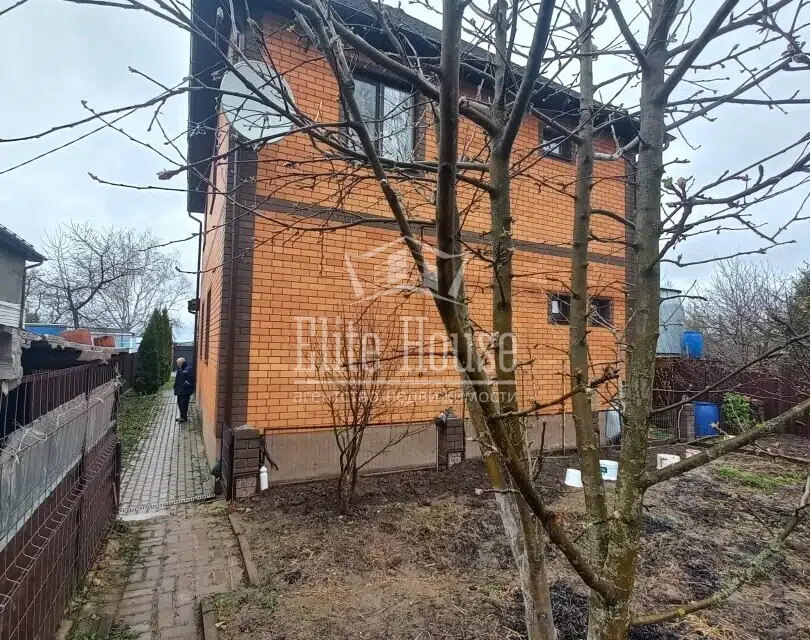 Продаётся 2-этажный дом, 143.1 м²