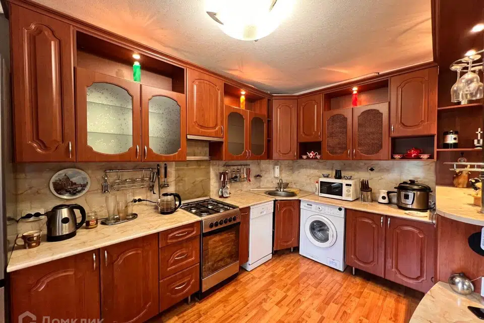 Продаётся 3-комнатная квартира, 68.4 м²