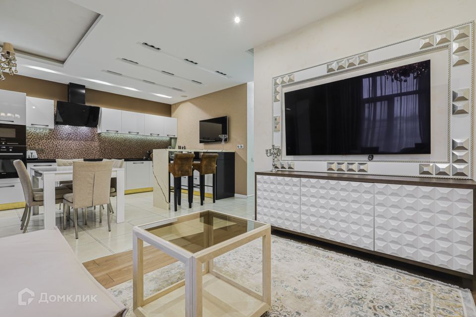 Продаётся 3-комнатная квартира, 93.7 м²