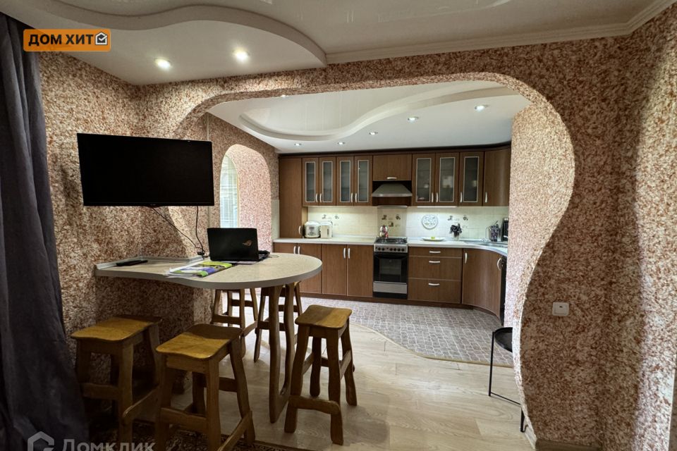 Продаётся 4-комнатная квартира, 78.7 м²