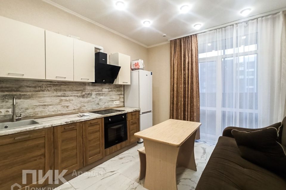 Сдаётся 2-комнатная квартира, 58.8 м²