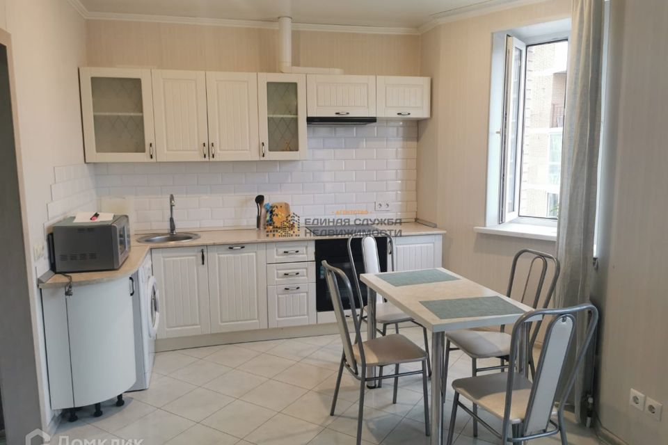 Сдаётся 2-комнатная квартира, 53 м²