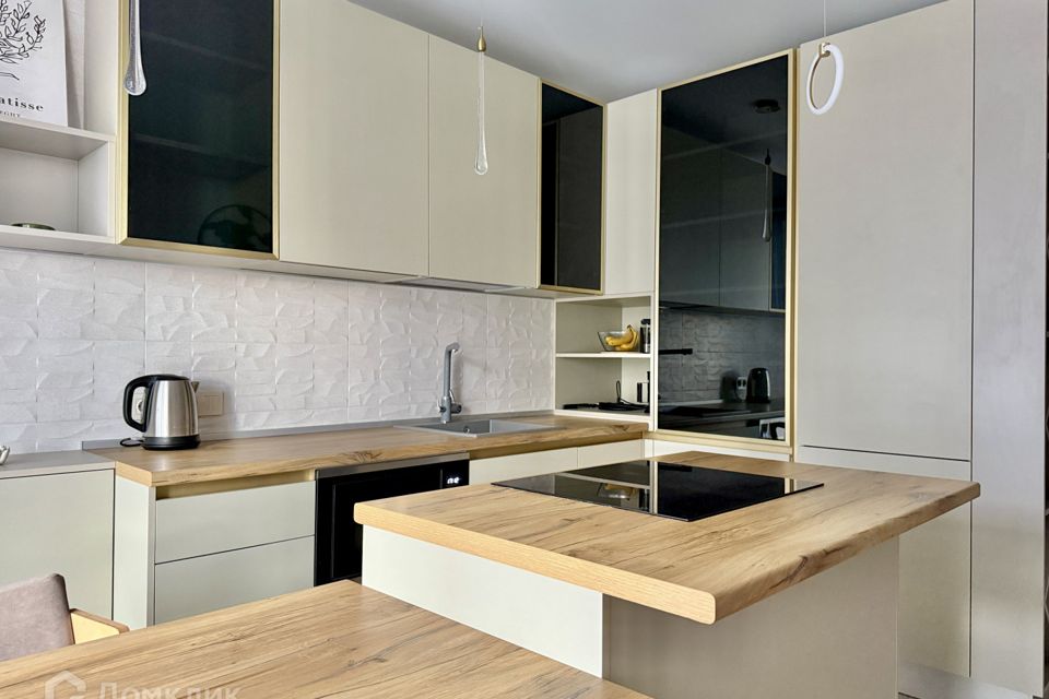 Сдаётся 1-комнатная квартира, 48 м²