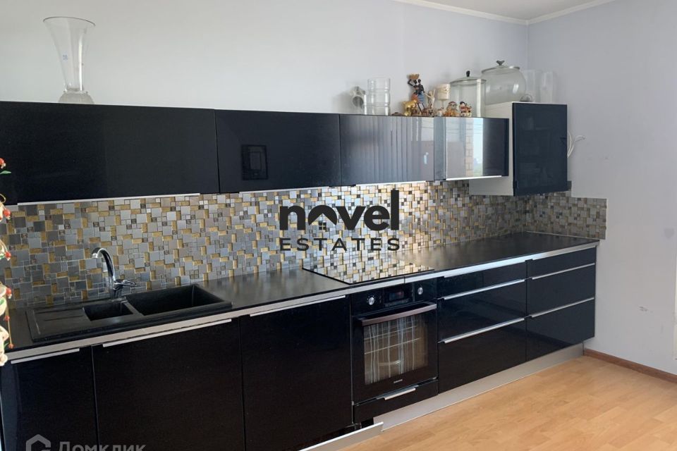 Продаётся 2-комнатная квартира, 91.6 м²