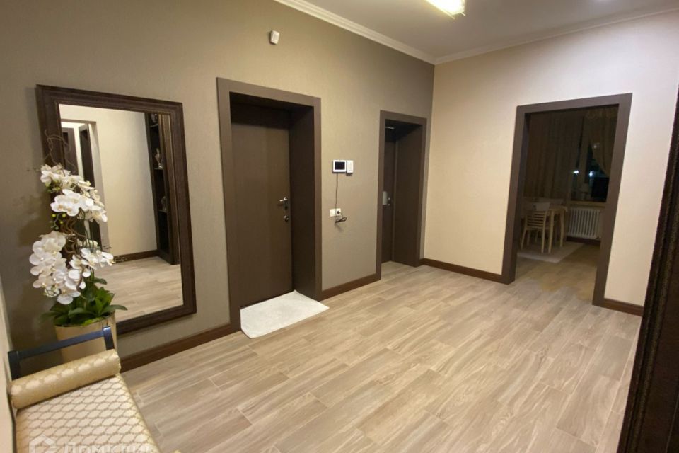 Продаётся 3-комнатная квартира, 92 м²