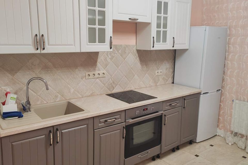 Сдаётся 1-комнатная квартира, 40 м²