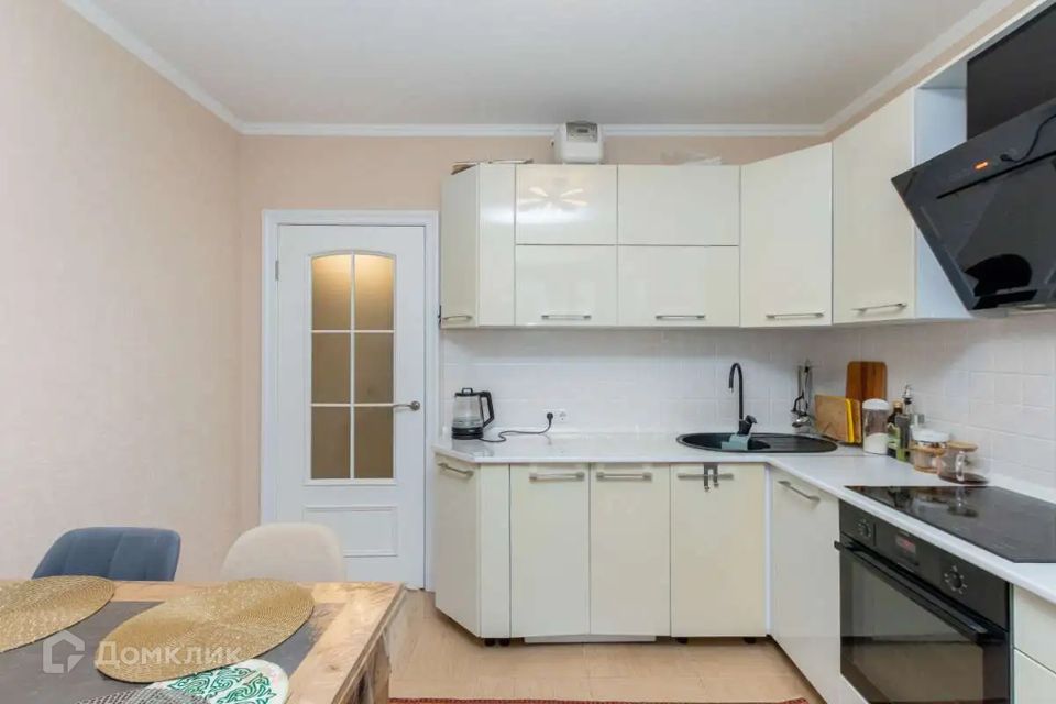 Продаётся 2-комнатная квартира, 65.5 м²