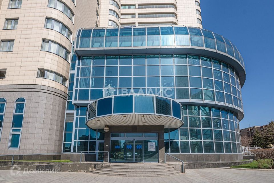 Продаётся 2-комнатная квартира, 99 м²