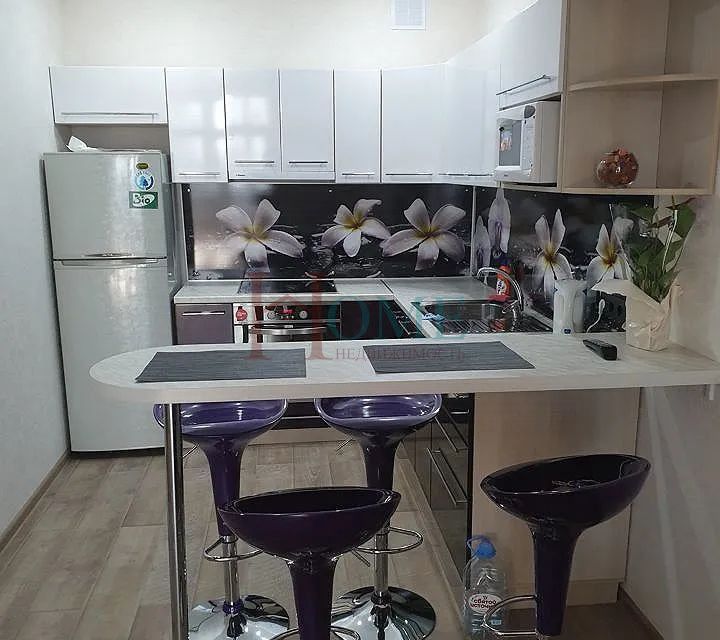 Сдаётся 2-комнатная квартира, 54 м²