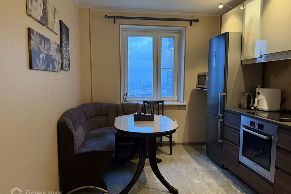 Продаётся 2-комнатная квартира, 58 м²