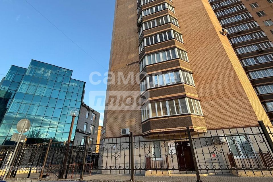 Продаётся 3-комнатная квартира, 82.8 м²