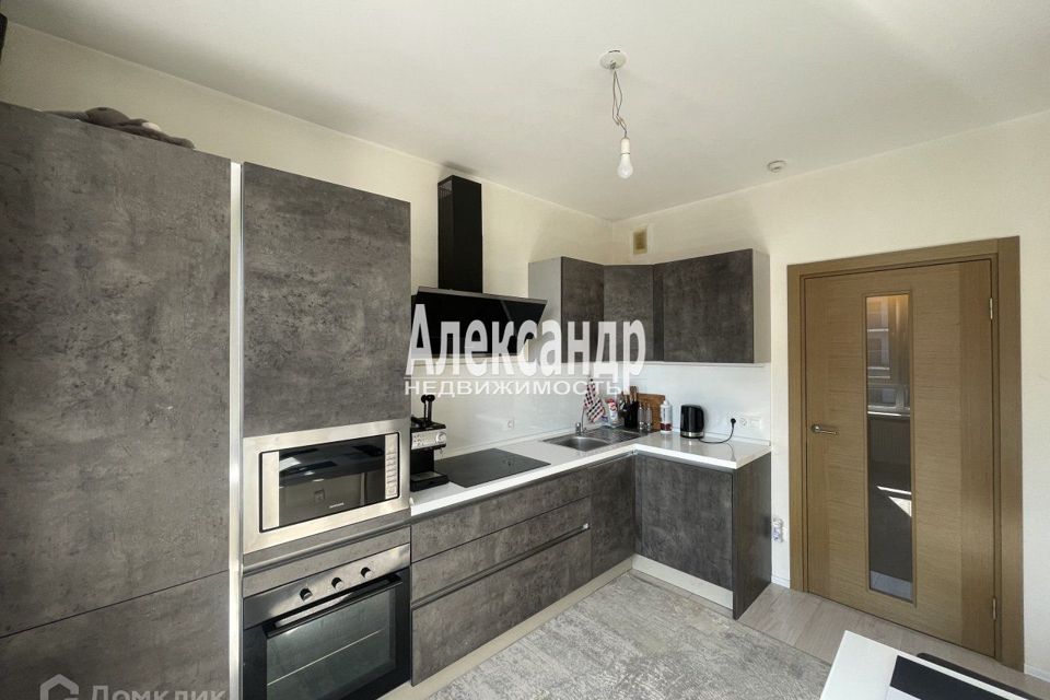 Продаётся 1-комнатная квартира, 35.8 м²