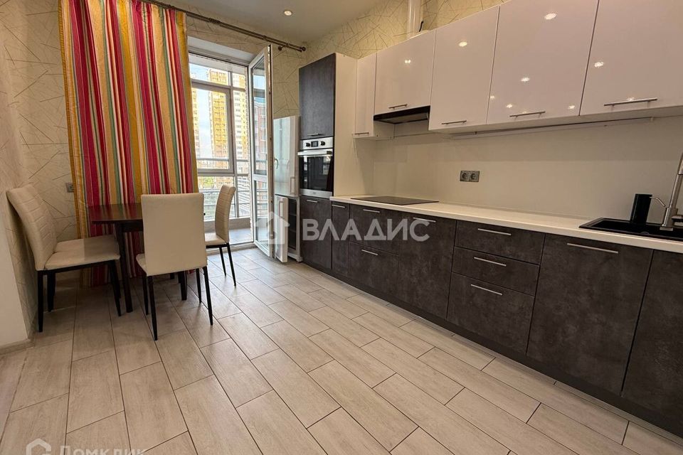 Продаётся 3-комнатная квартира, 87.4 м²