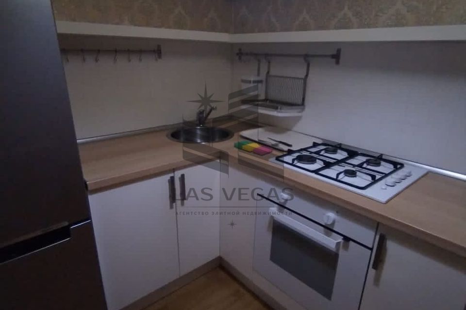 Сдаётся 1-комнатная квартира, 40 м²