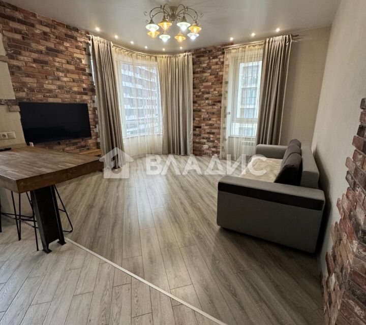 Продаётся 3-комнатная квартира, 82.4 м²