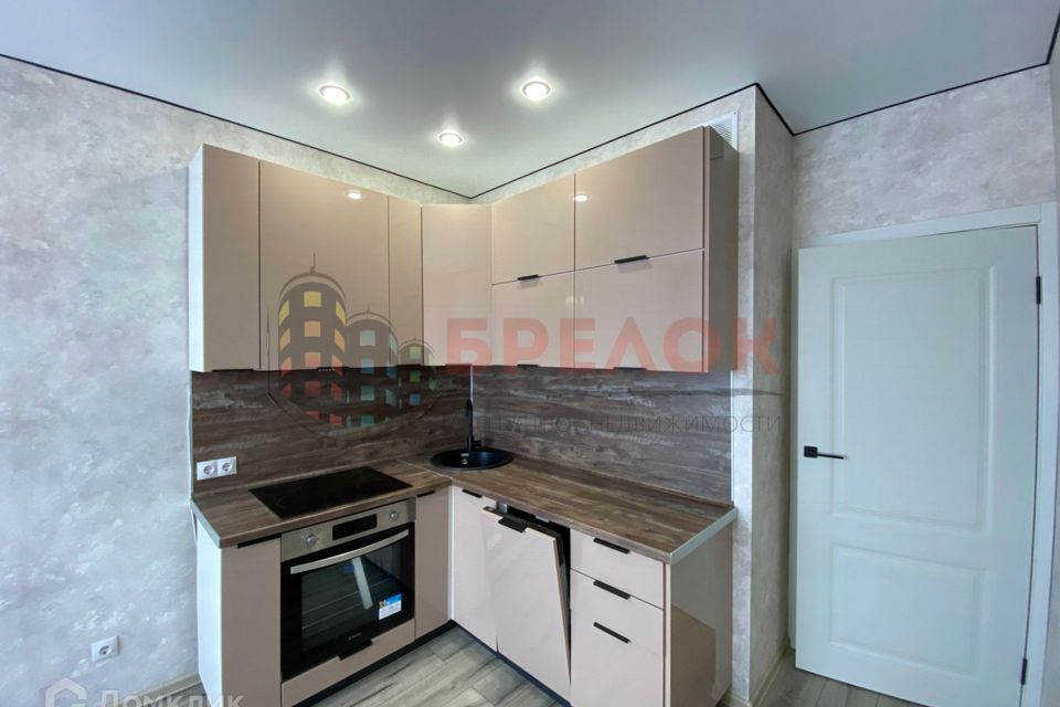 Продаётся 1-комнатная квартира, 43 м²