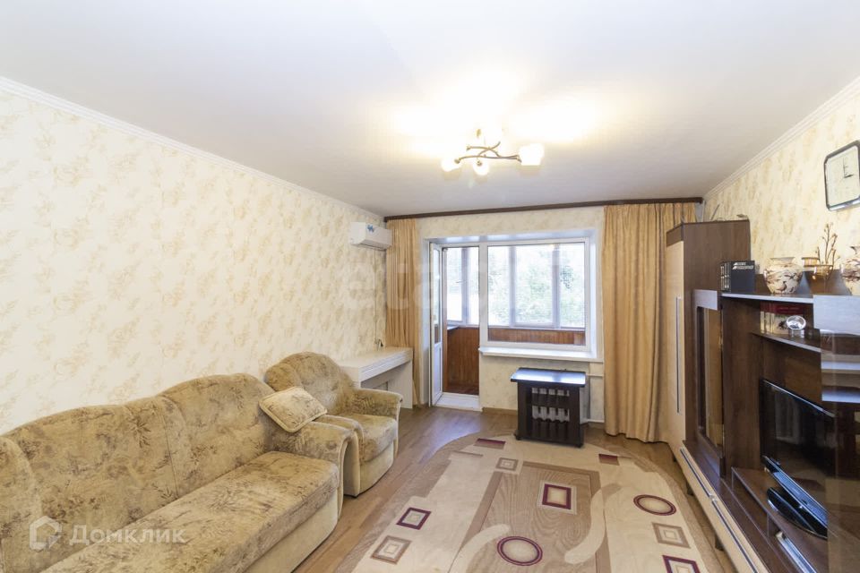 Продаётся 3-комнатная квартира, 63.9 м²