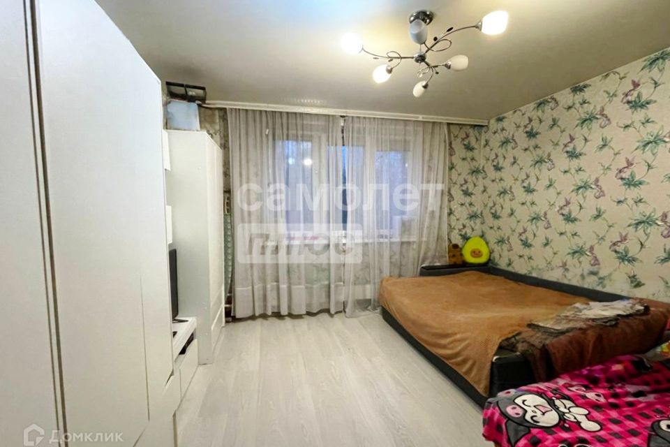 Продаётся 3-комнатная квартира, 61.3 м²