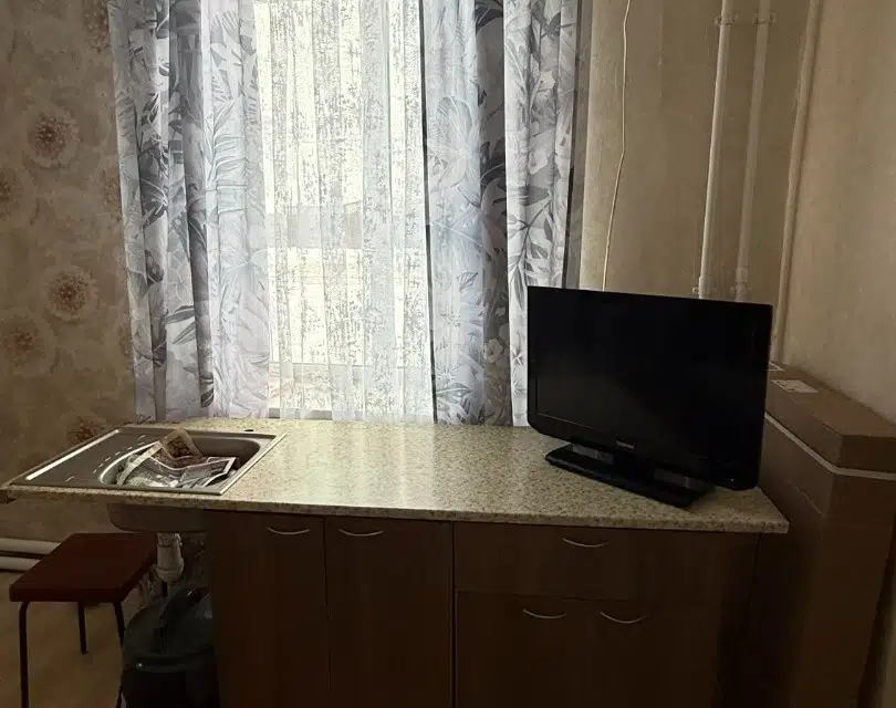 Продаётся 2 комнаты в 2-комн. квартире, 30.2 м²
