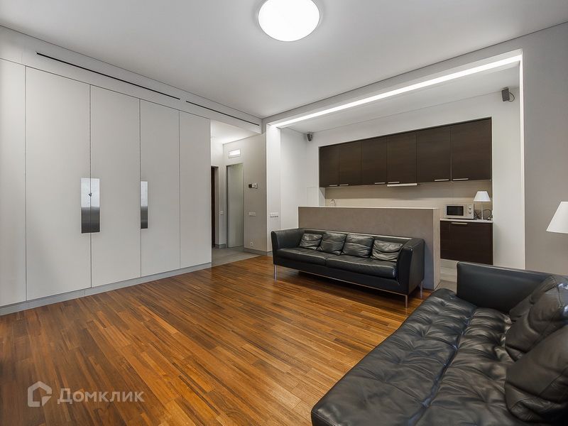Сдаётся 2-комнатная квартира, 76 м²