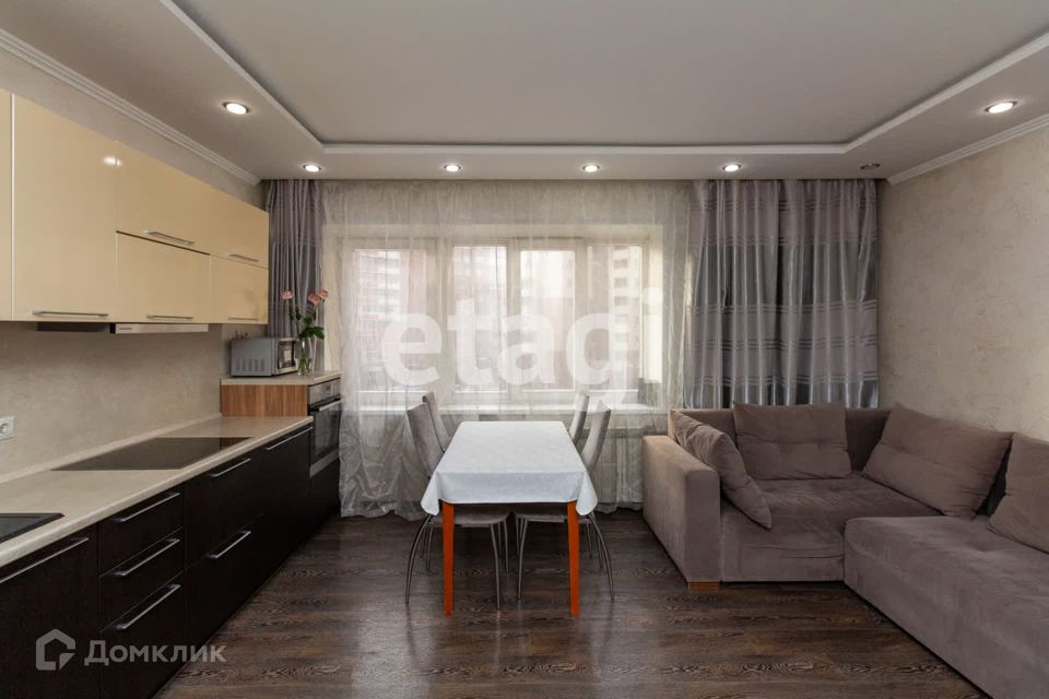 Продаётся 3-комнатная квартира, 61.7 м²