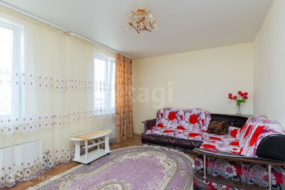 Продаётся 3-комнатная квартира, 69.8 м²