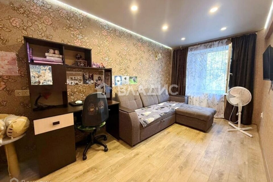 Продаётся 3-комнатная квартира, 55.5 м²