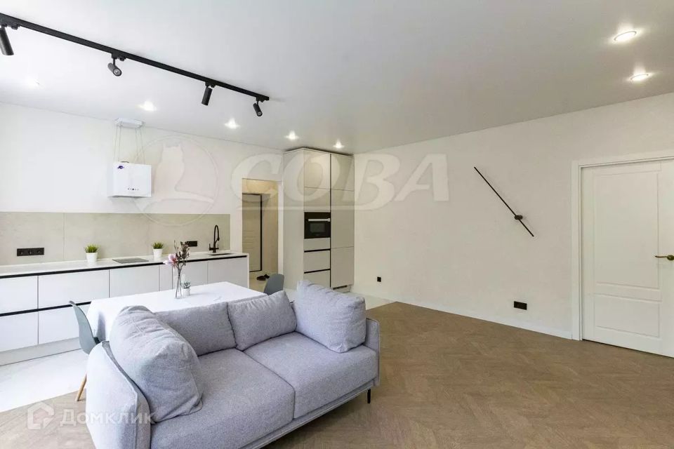Сдаётся 1-комнатная квартира, 54 м²