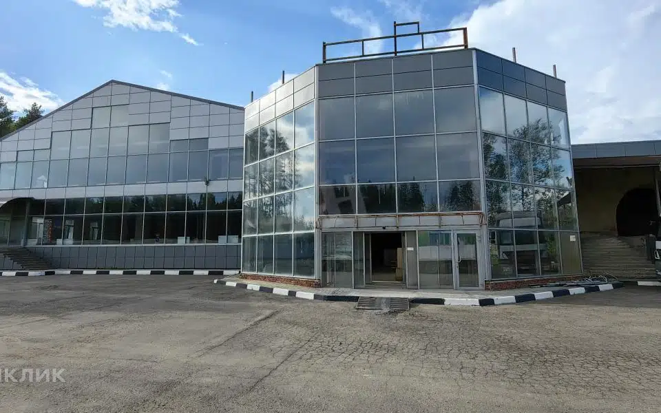Сдаётся помещение своб. назначения, 546.7 м²