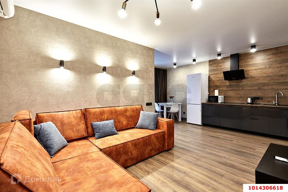 Продаётся 3-комнатная квартира, 92 м²