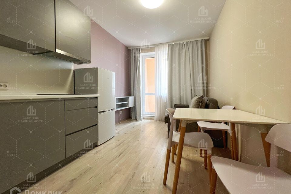 Продаётся 1-комнатная квартира, 40.1 м²