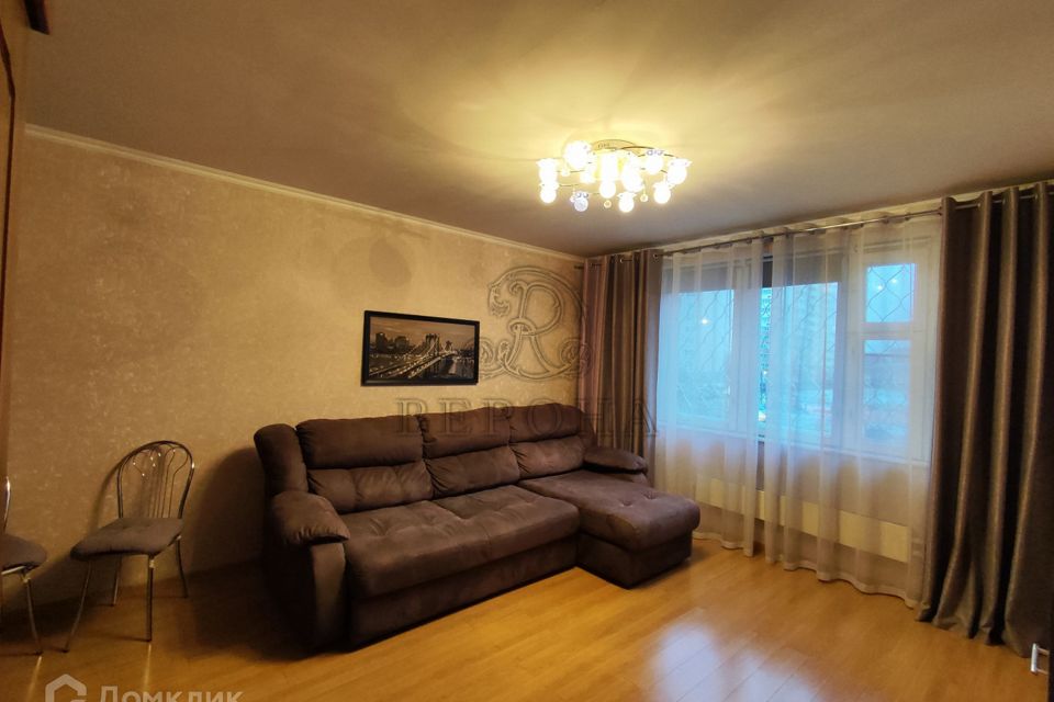 Продаётся 1-комнатная квартира, 38 м²