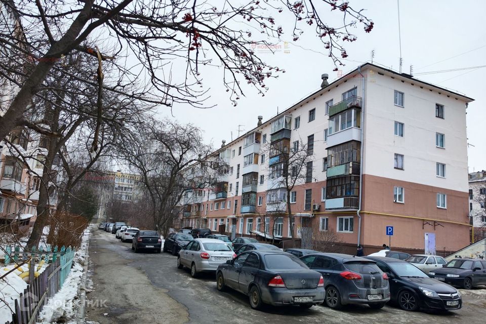 Продаётся 1-комнатная квартира, 32 м²