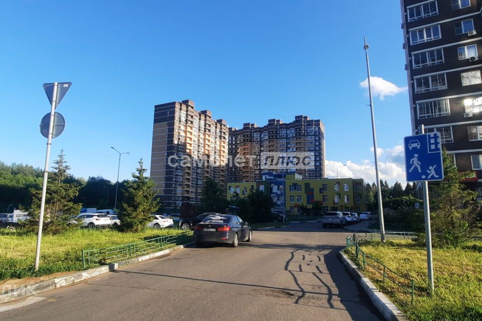 Продаётся 2-комнатная квартира, 65.6 м²