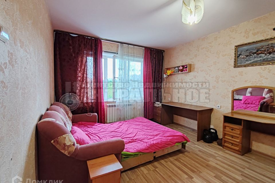 Продаётся 1-комнатная квартира, 41 м²