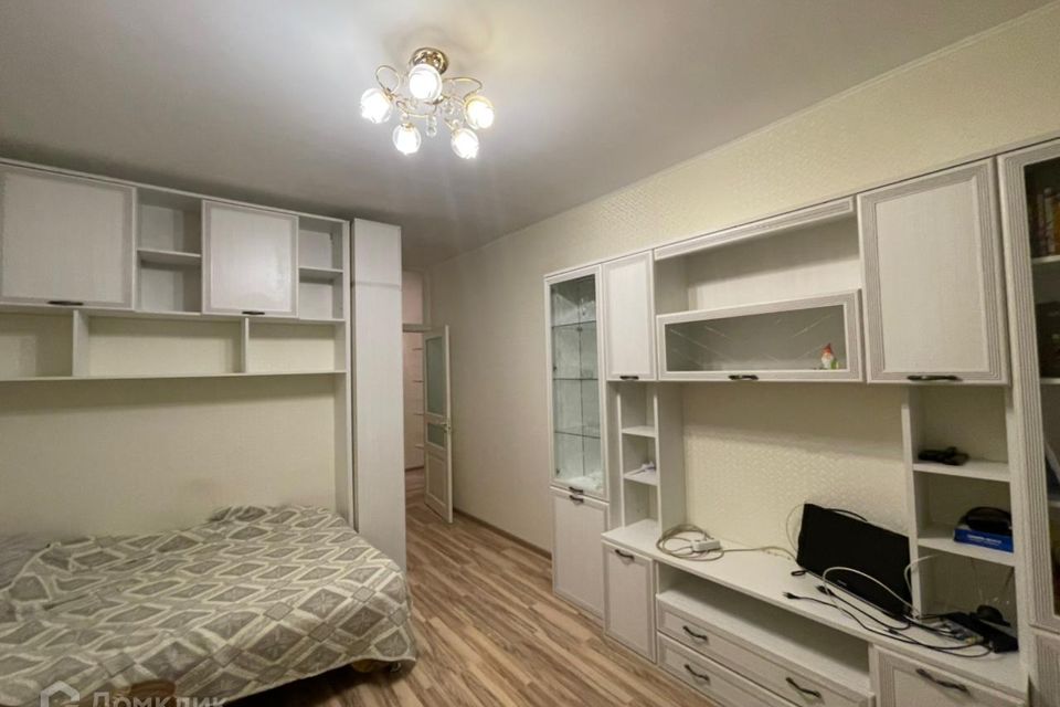 Сдаётся 1-комнатная квартира, 51 м²