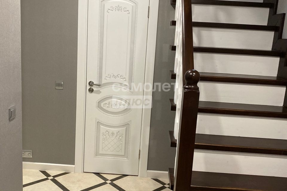 Продаётся 2-комнатная квартира, 62 м²