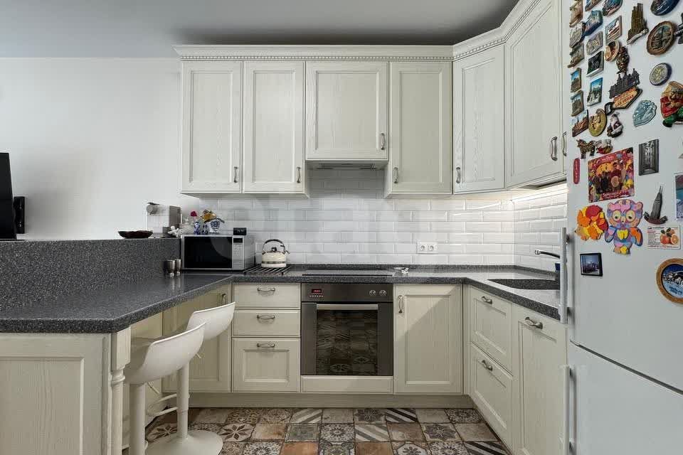 Продаётся 1-комнатная квартира, 41.8 м²