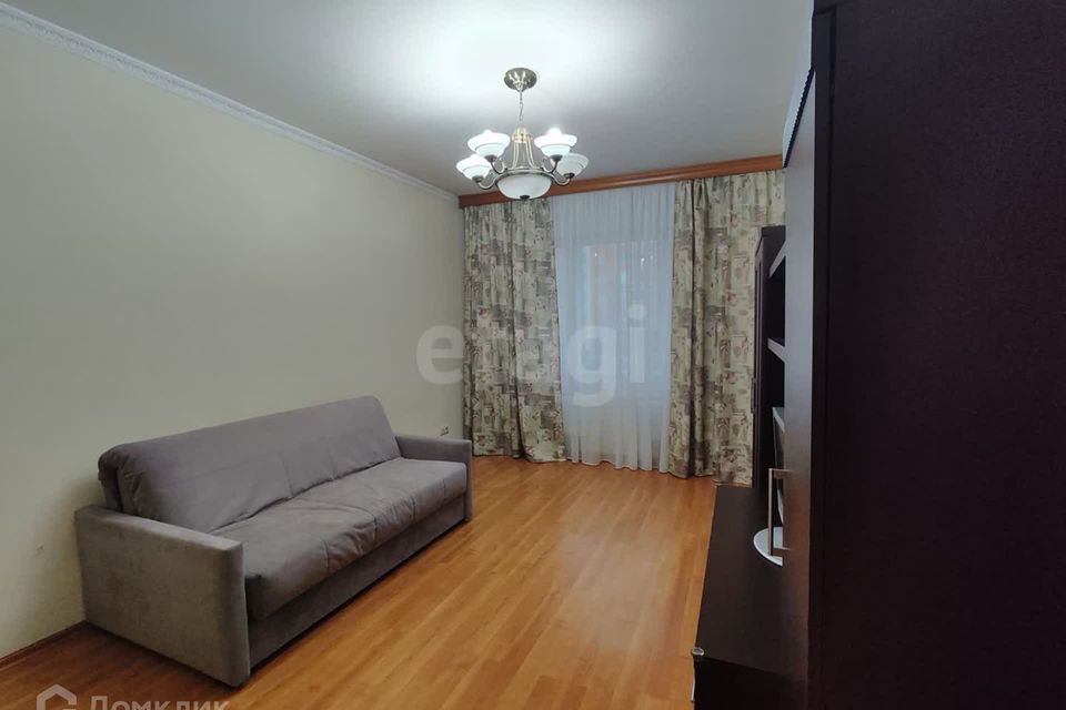 Продаётся 1-комнатная квартира, 38 м²