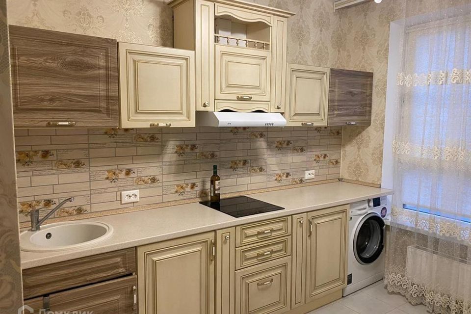 Продаётся 1-комнатная квартира, 46.6 м²