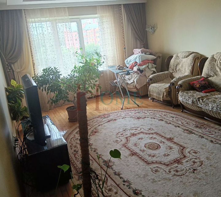 Сдаётся 4-комнатная квартира, 156 м²