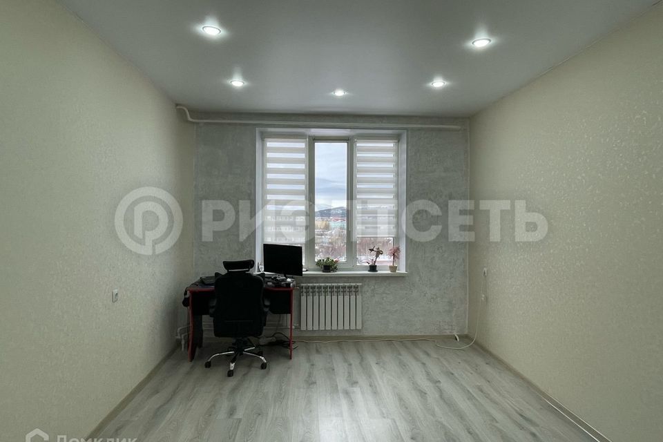 Продаётся 1-комнатная квартира, 41 м²