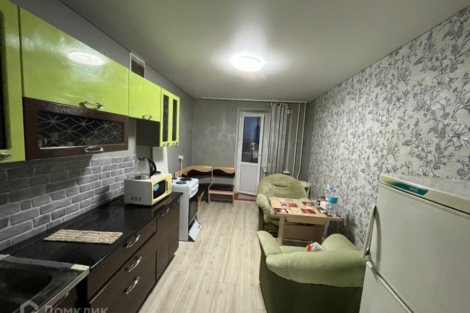 Продаётся 1-комнатная квартира, 42.8 м²